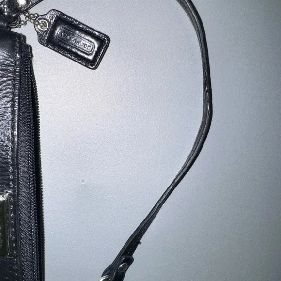 Coach signature canvas zip wristlet - Picture 9 of 10